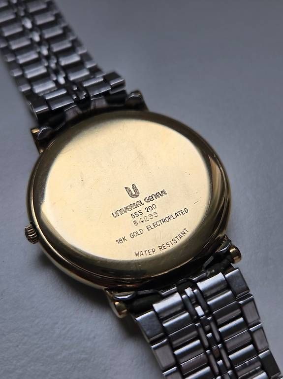 Montre Universal Genève Pour Femme - Cadran Carré, Plaqué Or - Mouvement Quartz (ne Fonctionne Pas) - Occasion