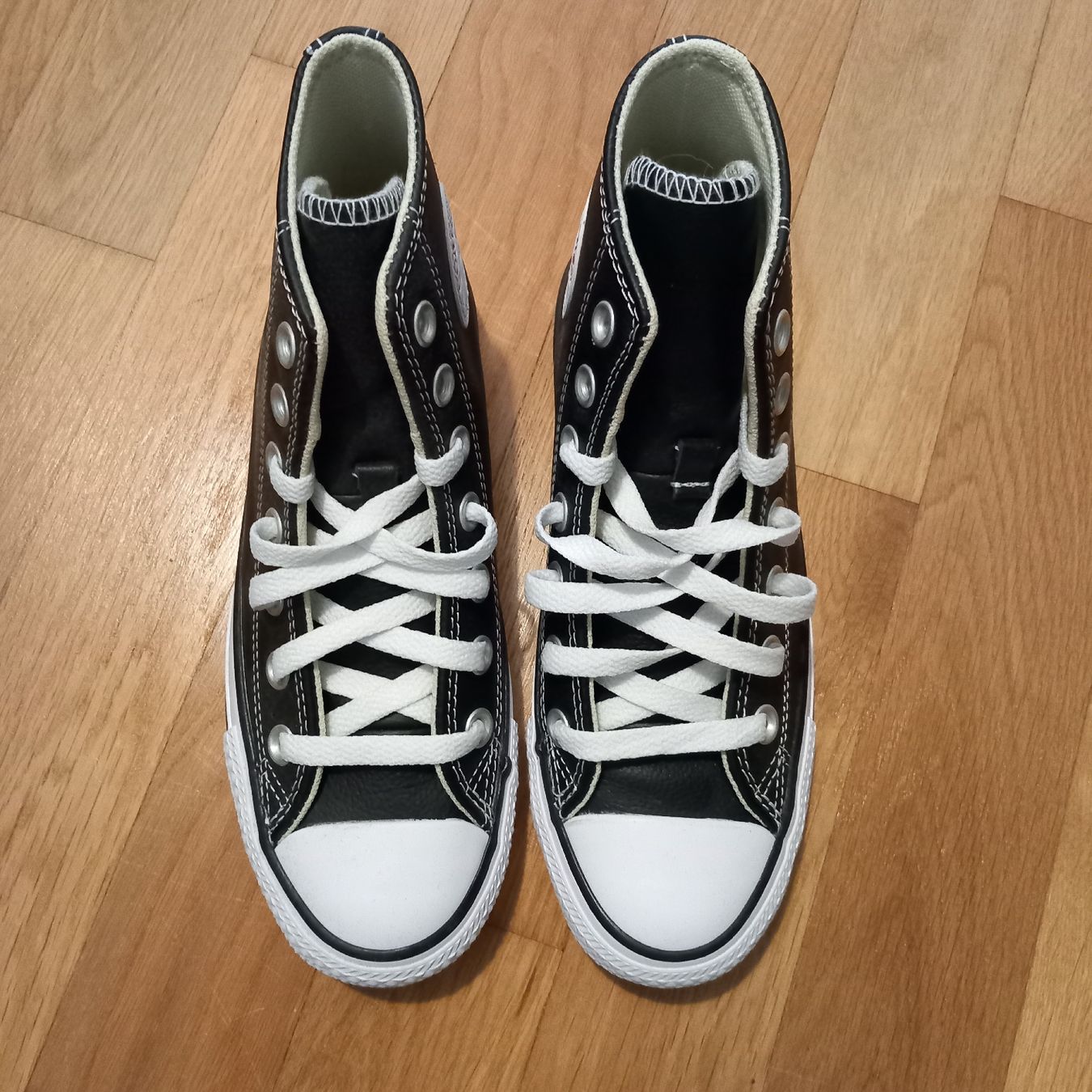 Damenschuhe: Converse Turnschuhe Grösse 35 Leder Weiss – Neu (gemäss Beschreibung) aus birmensdorf zh von ant_7y8m 1