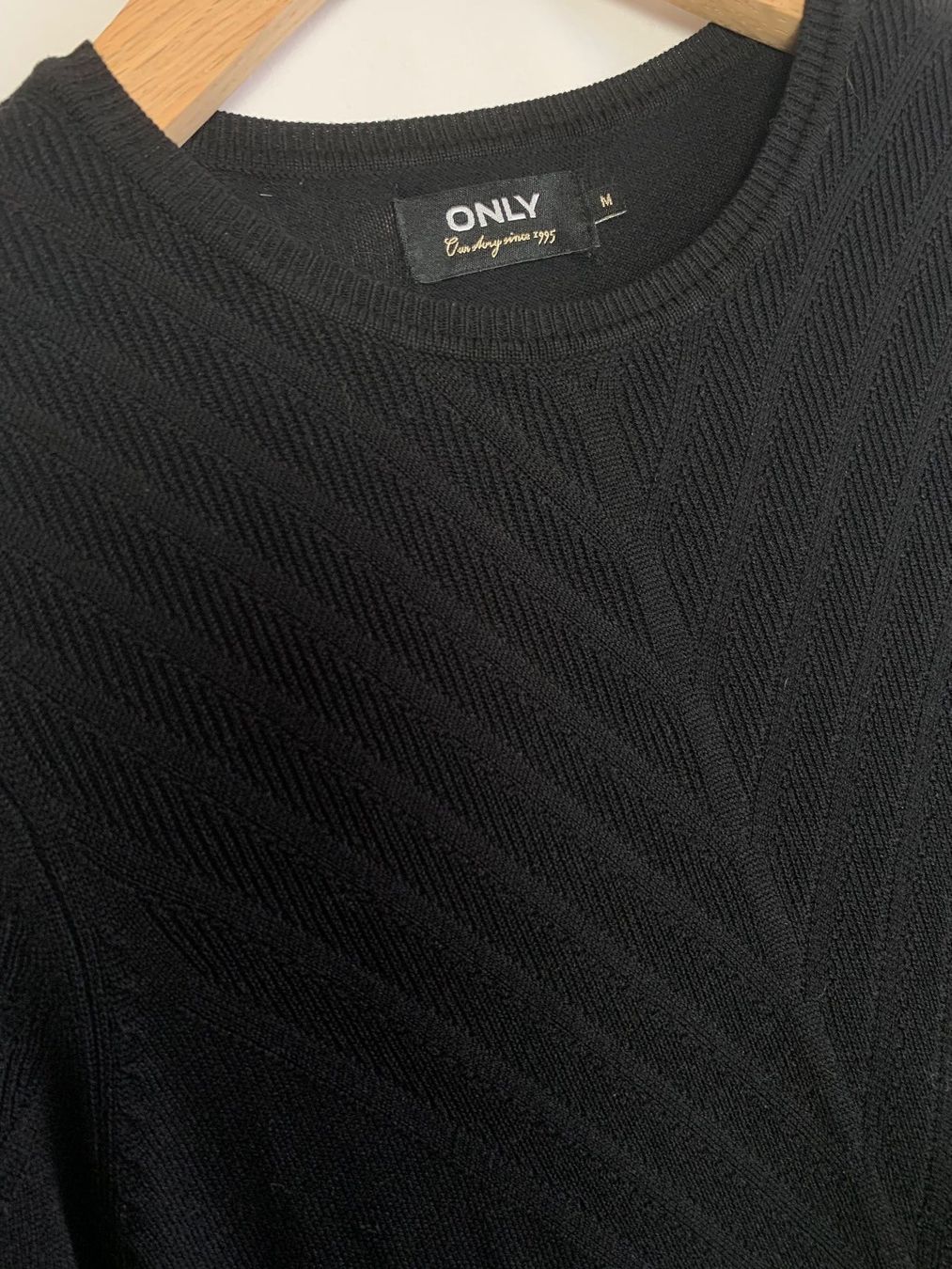 Only Vestiti: ONLY Strickkleid schwarz Gr. M – Usato da Gansingen venduto da per_h7lz 2