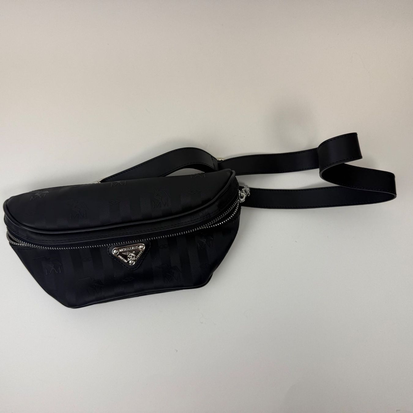 Maison Mollerus Borse da donna: Maison Mollerus MM Grindelwald Bauchtasche – Usato da Sursee venduto da Justmibu 5