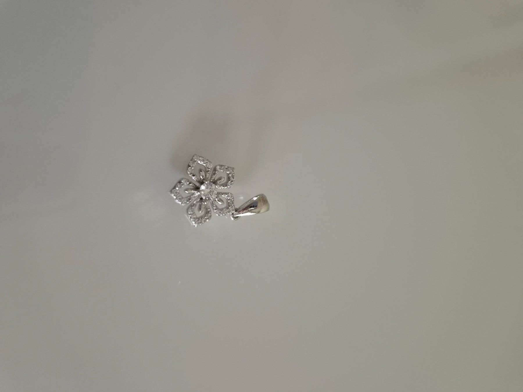Anhänger: AMOR Halsketten Charm Blume – Neu (gemäss Beschreibung) aus Erstfeld von tan_ddw8