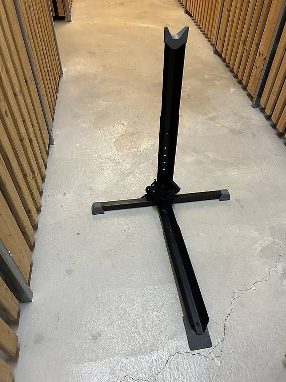Cavalletti per biciclette: Bike Stand (upright) – Usato da Thalwil venduto da pal_x28f