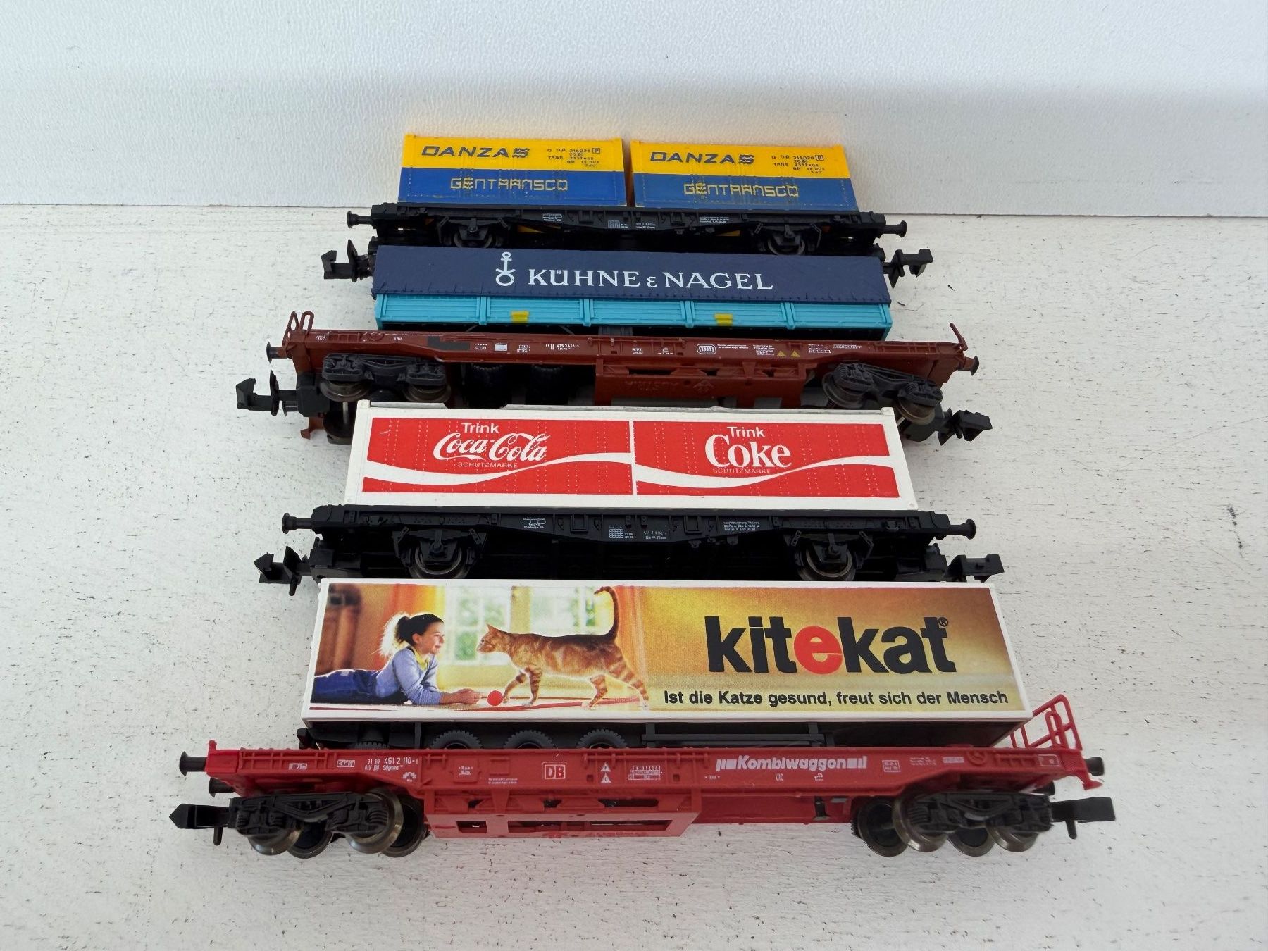 Modellini di ferrovie: Fleischmann 8233; 8243 , Roco 25289 Güterwagen – Usato da Büsserach venduto da ModellbahnDepot 2