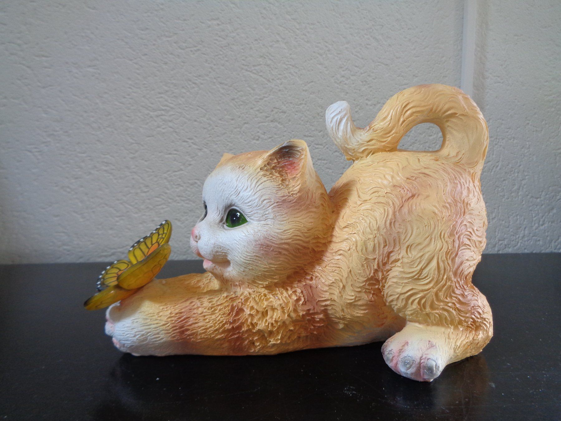 Statuette: SOLAR Katze mit Schmetterling  (21.5 cm) – Nuovo e nell'imballaggio originale da Langenbruck venduto da Gumsi 4