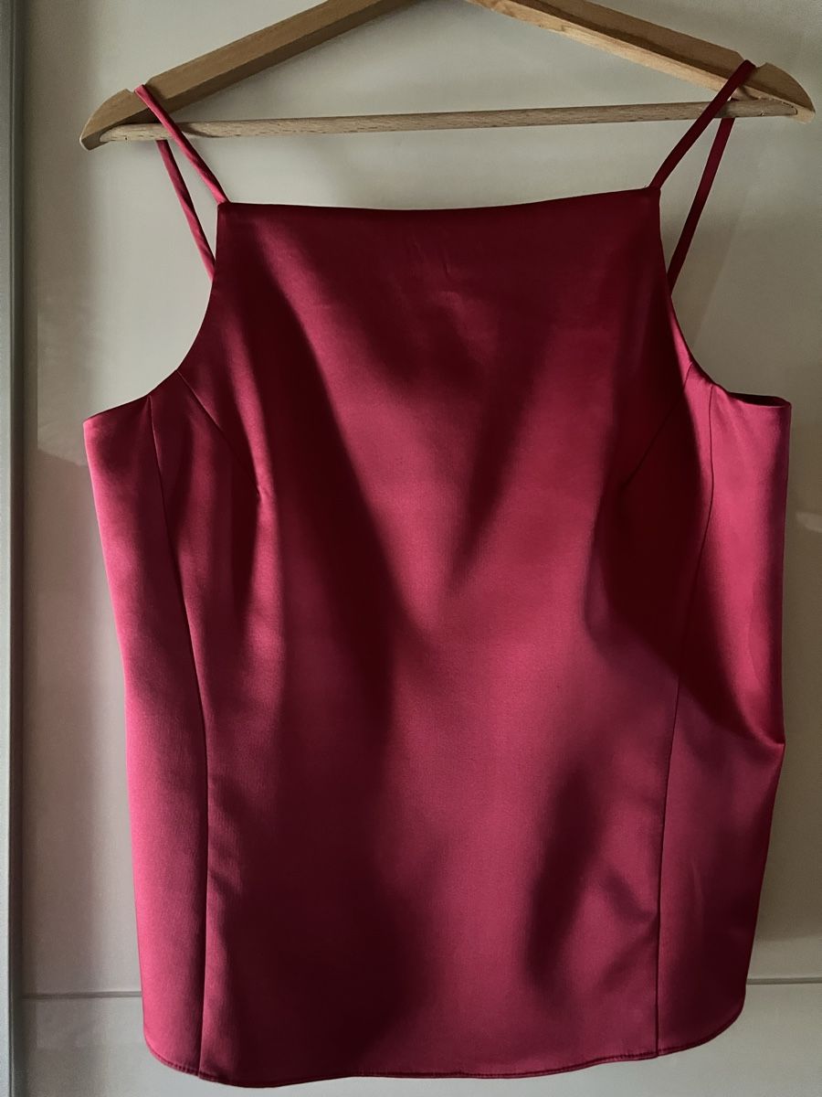 Armani Top: Top Armani – Nuovo (secondo la descrizione) da Le Mont-Pèlerin venduto da Saritsa73