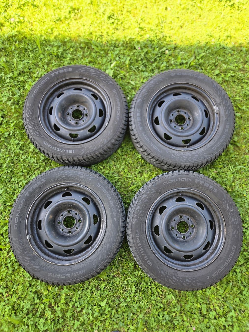 Nokian Pneumatici & Ruote complete: 4 roues complétes hivers 15" – Usato da Lausanne venduto da Vanneuv