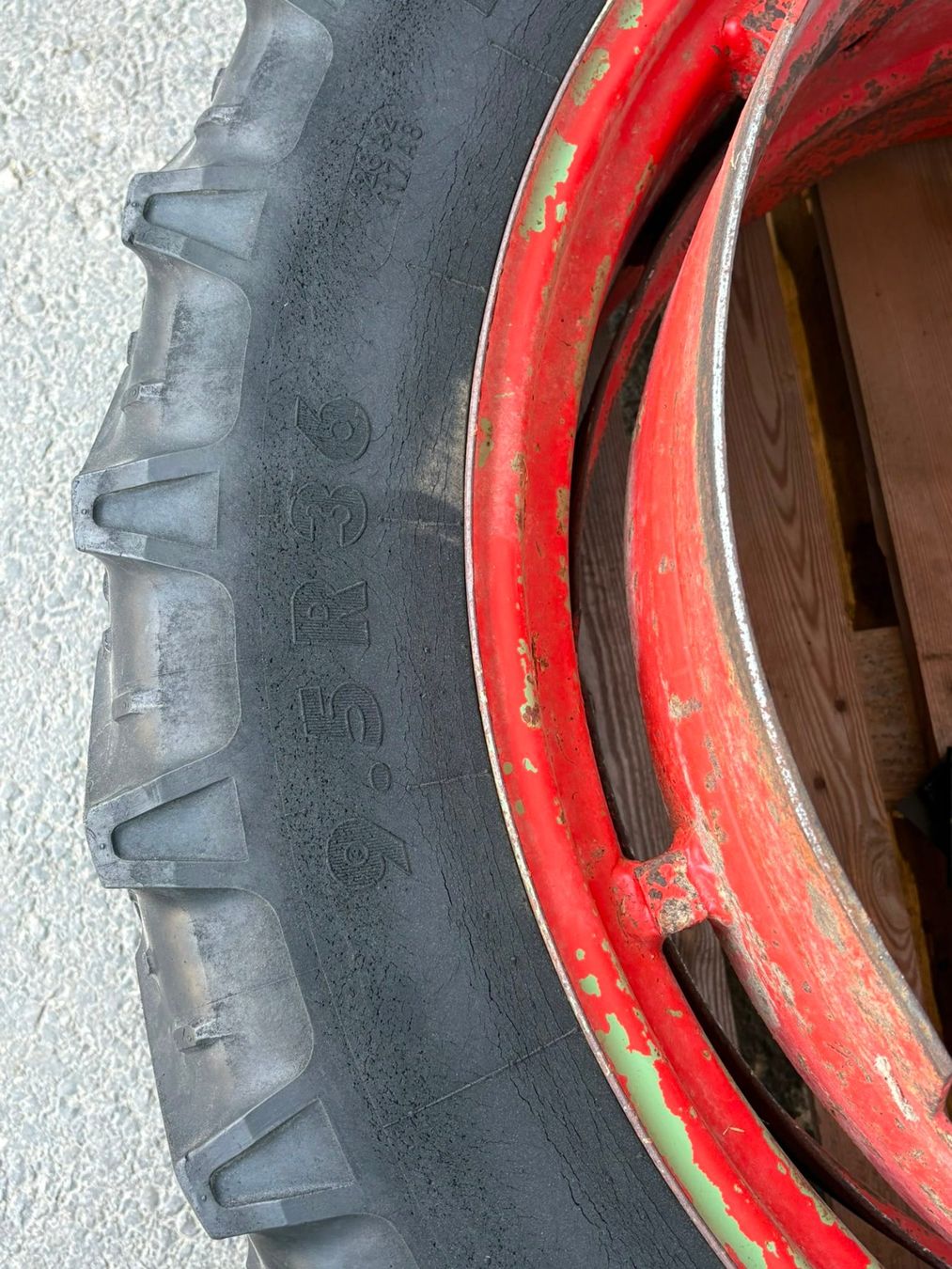 Pneumatici & Ruote complete: Doppelräder Radial 9.5R36 – Usato da Hasle b. Burgdorf venduto da Agro3415Te-ch 1