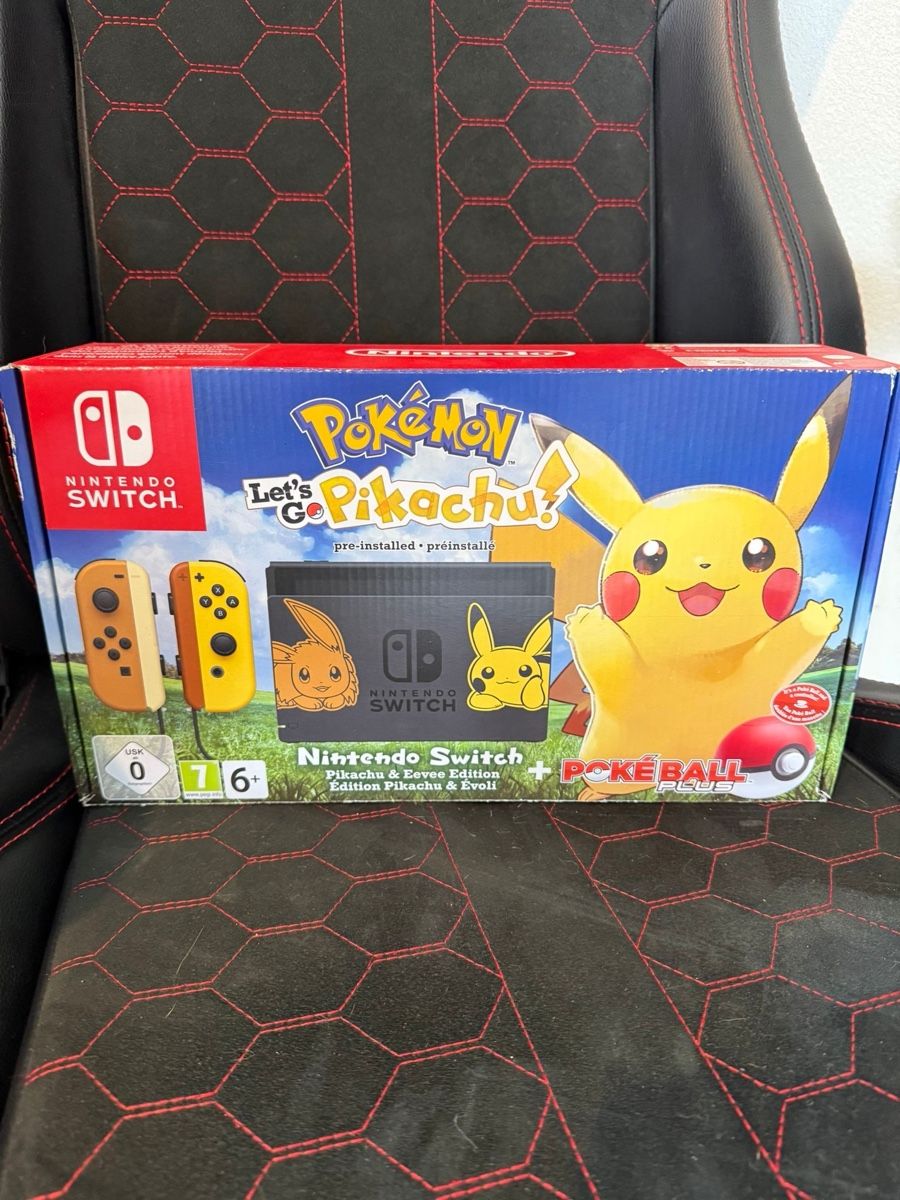 Nintendo Consoles: Nintendo Switch Edition Pikachu/Évoli  – D'occasion à Le Brassus par jag_wk7s