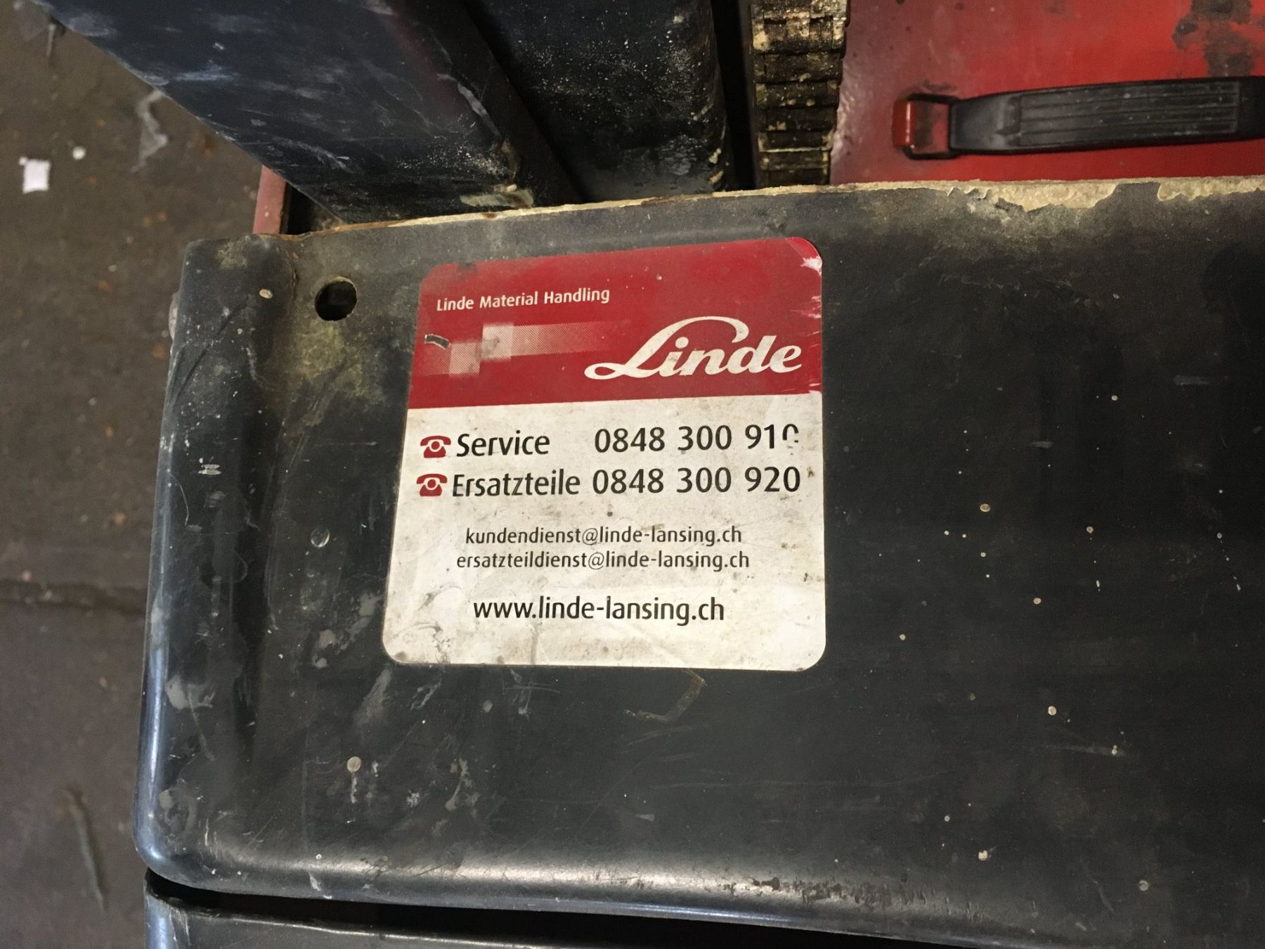 Linde Carrelli elevatori e a forche: Elektrostappler , Hubwagen , Ameise – Difettoso da Wila venduto da Seven700 5