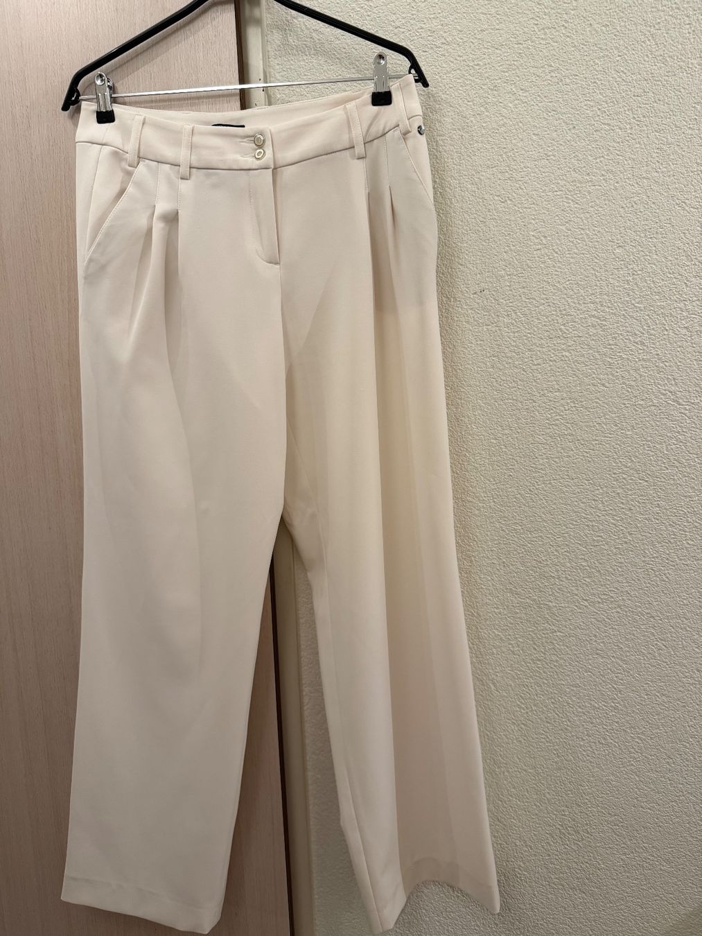 Navyboot Pantaloni: NAVYBOOT DAMENHOSE – Usato da Zürich venduto da flo_7cvq