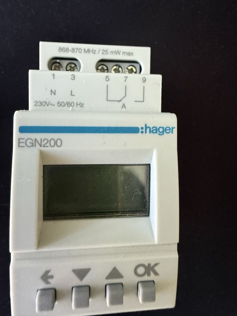 Hager Componenti elettronici: Hager EGN200 Zeitschaltuhr – Nuovo (secondo la descrizione) da Ehrendingen venduto da edelkram 2