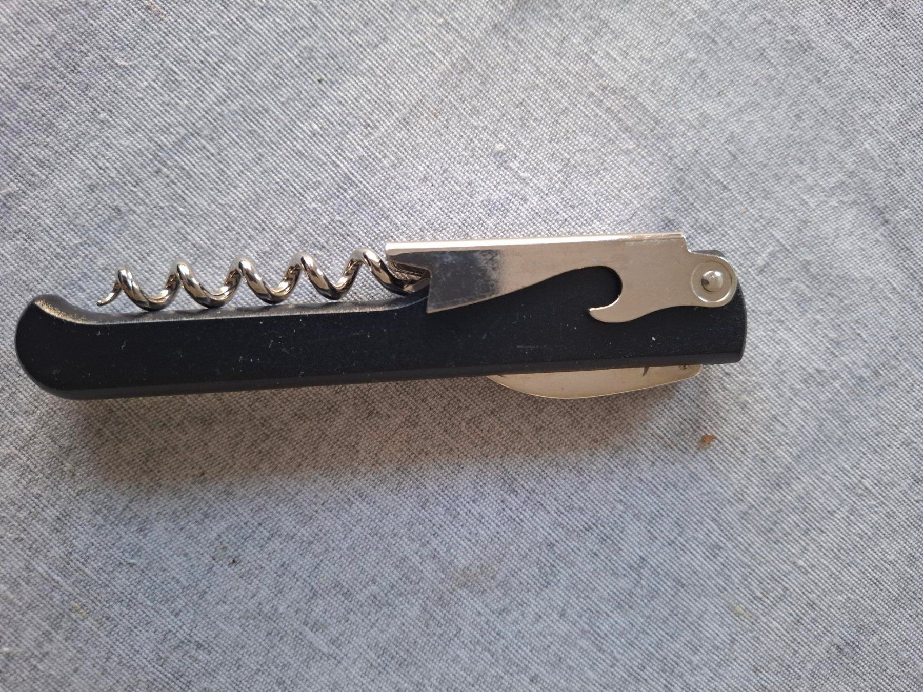 Apribottiglie & Tappi per chiusura: tire-bouchon – Usato da Porrentruy venduto da Piquetix