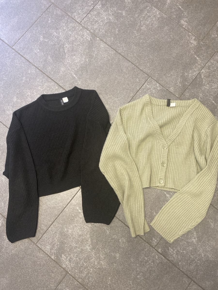 H&M Lotti di vestiti: Strickjacke / Pullover Gr.M H&M – Usato da Baar venduto da kamasija
