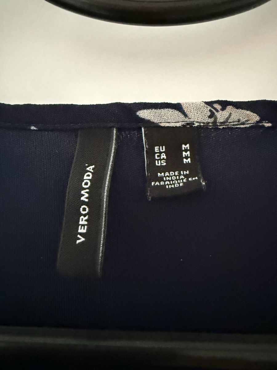 Vero Moda Vestiti: Dunkelblaues Sommerkleid, Grösse M, Vero Moda – Usato da Niederhasli venduto da R__A 2