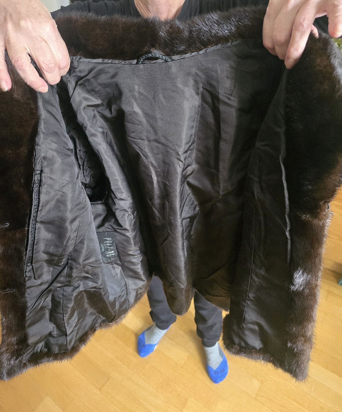 Nerz Cappotti: Nerzmantel Gr.36-38 – Usato da Fehraltorf venduto da sca_5j9s 4