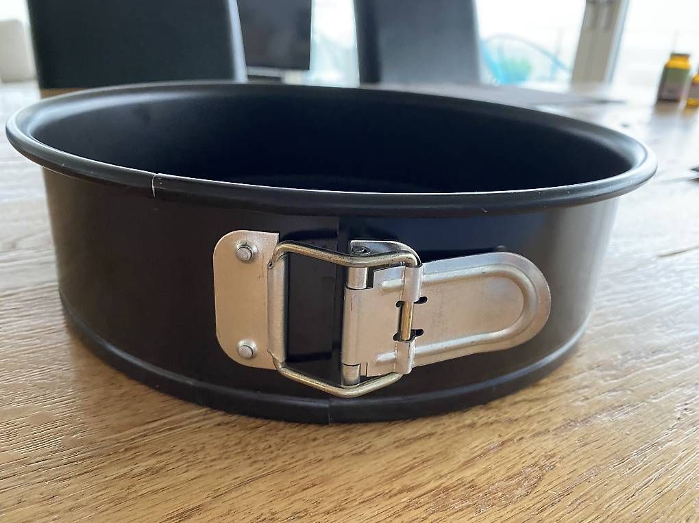 Moules à gâteaux: Springform – D'occasion à Ostermundigen par bau_h9wl
