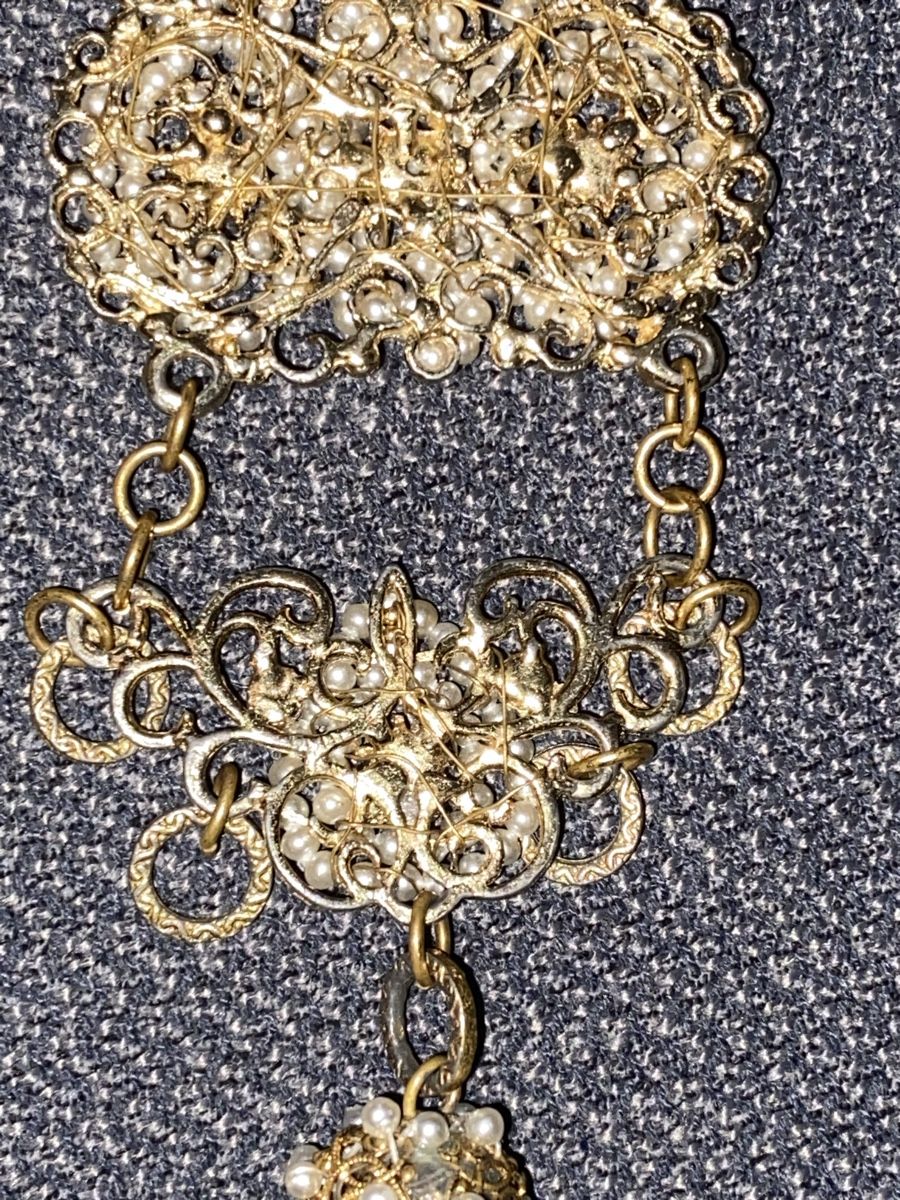 Catenine: Elegante Halskette mit Perlen - Goldfarben, alt – Usato da Berikon venduto da Samurai67ch 7