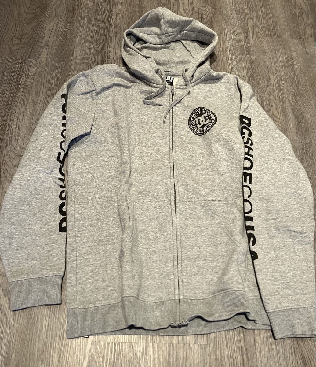 DC shoes Pullover & Sweatshirts: DC SHOES Pullover – Gebraucht aus Dürrenroth von El_fluegu