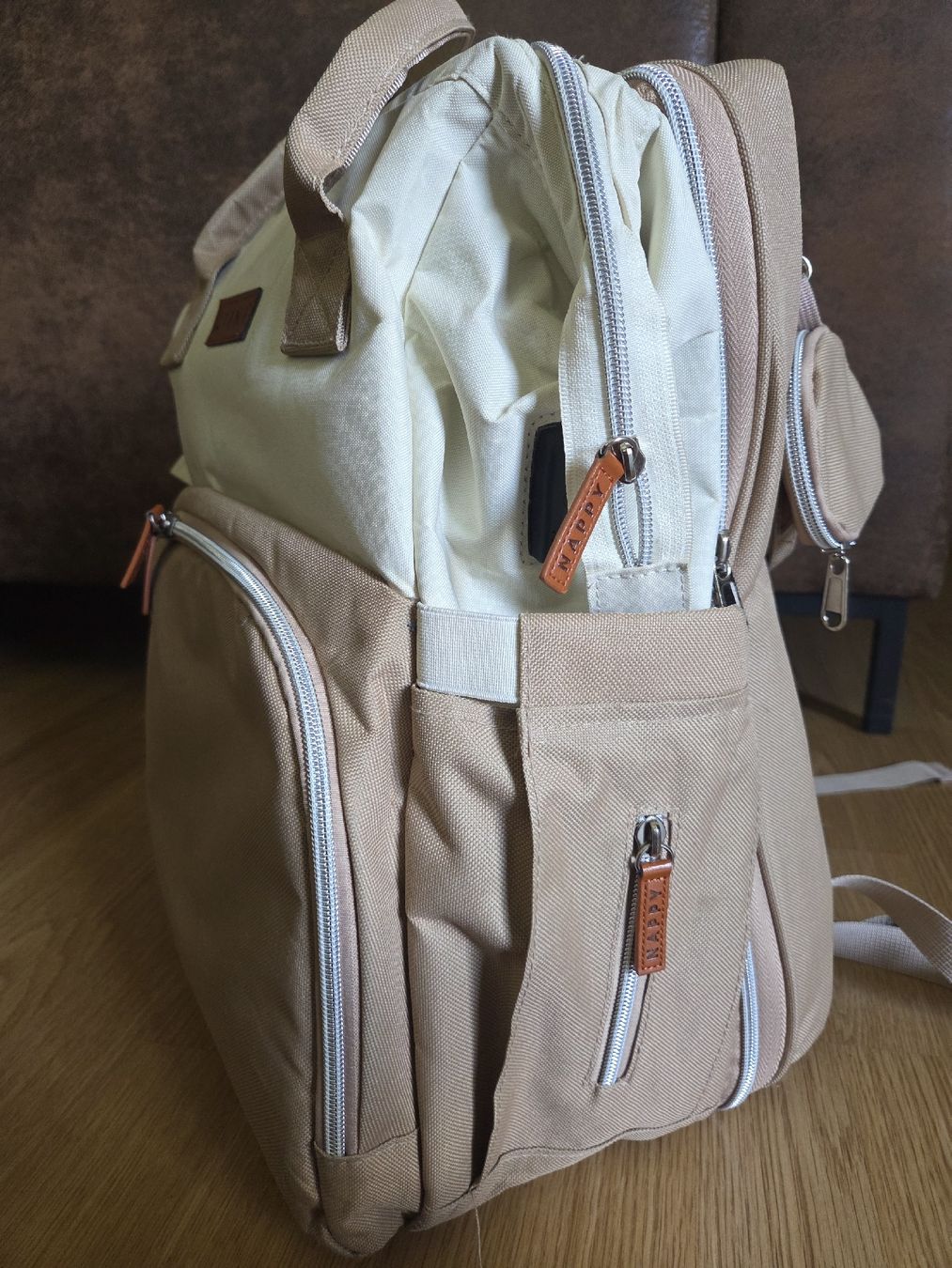 Zaini: Wickeltasche LIINI beige/hellbraun mit integriertem Bettchen – Usato da Kriens venduto da Nats1 3