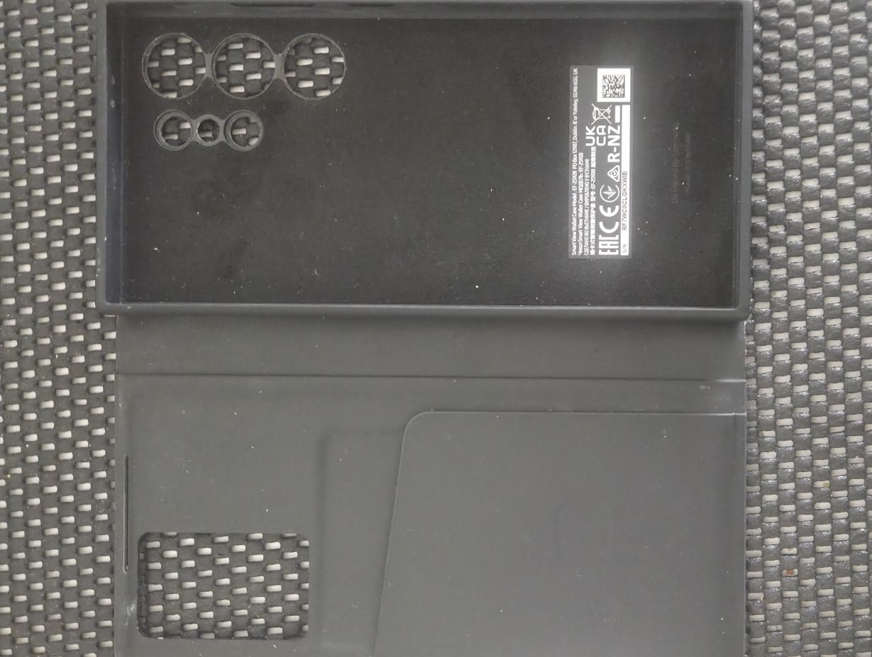 Samsung Cover & Protezioni schermo: Coque S24 samsung – Usato da La Croix-de-Rozon venduto da mok_6jc9