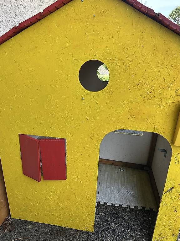 Casette per bambini: Maison pour enfants en bois – Usato da Savièse venduto da seb_5fv2 1