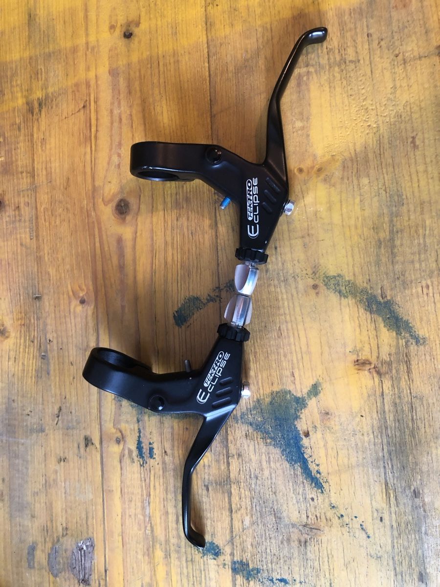 Pezzi di ricambio: Mountainbike Bremshebel – Usato da Riehen venduto da Love-and-Peace 1