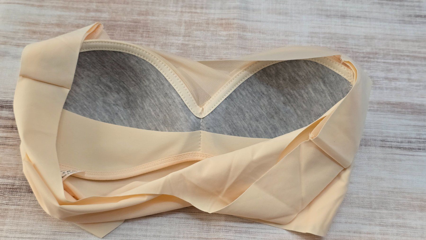 Sonstige Unterwäsche: 💖​ Bequemer BH / Top - M - Beige – Neu (gemäss Beschreibung) aus Thalwil von VitaMini 3
