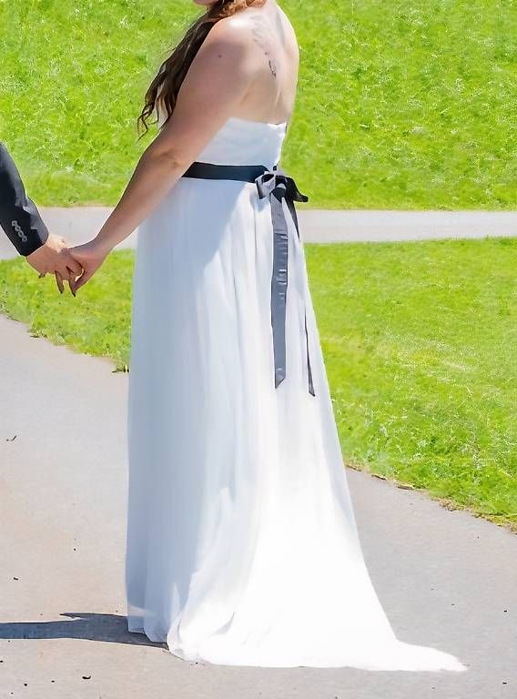 Vestiti: Bratutkleid – Usato da Steinhuserberg venduto da Claudia0695 2
