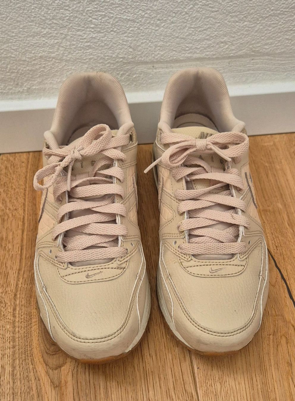 Nike Scarpe da donna: Nike Air Max Sneaker, Beige, Grösse 39 – Usato da Zizers venduto da Urijas 2