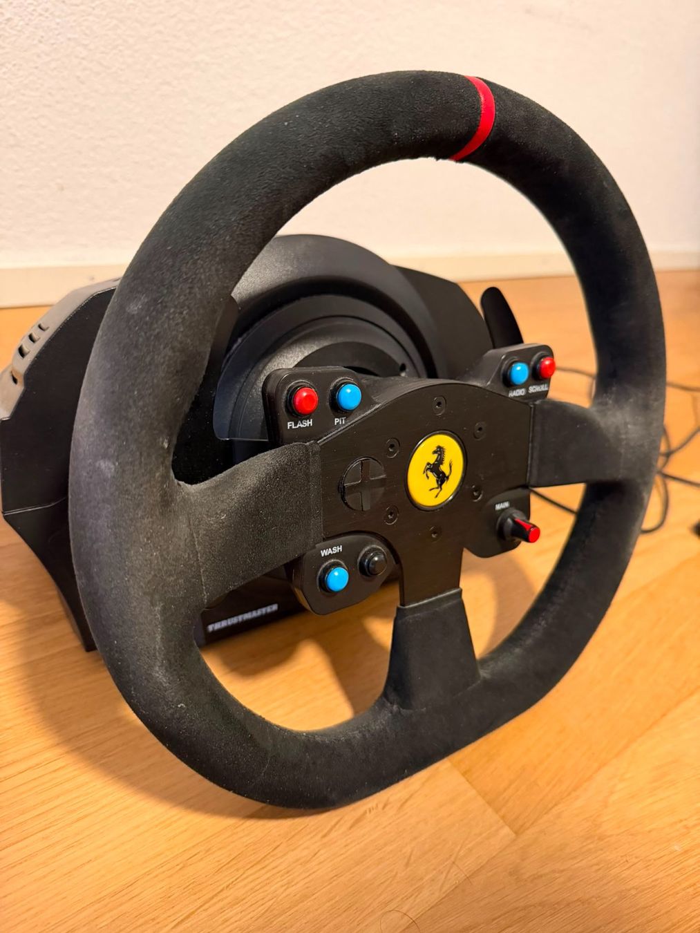 Thrustmaster Controller: Thrustmaster T300 Ferrari Integral RW Alcantara Edition – Usato da glattfelden venduto da liechti21 3