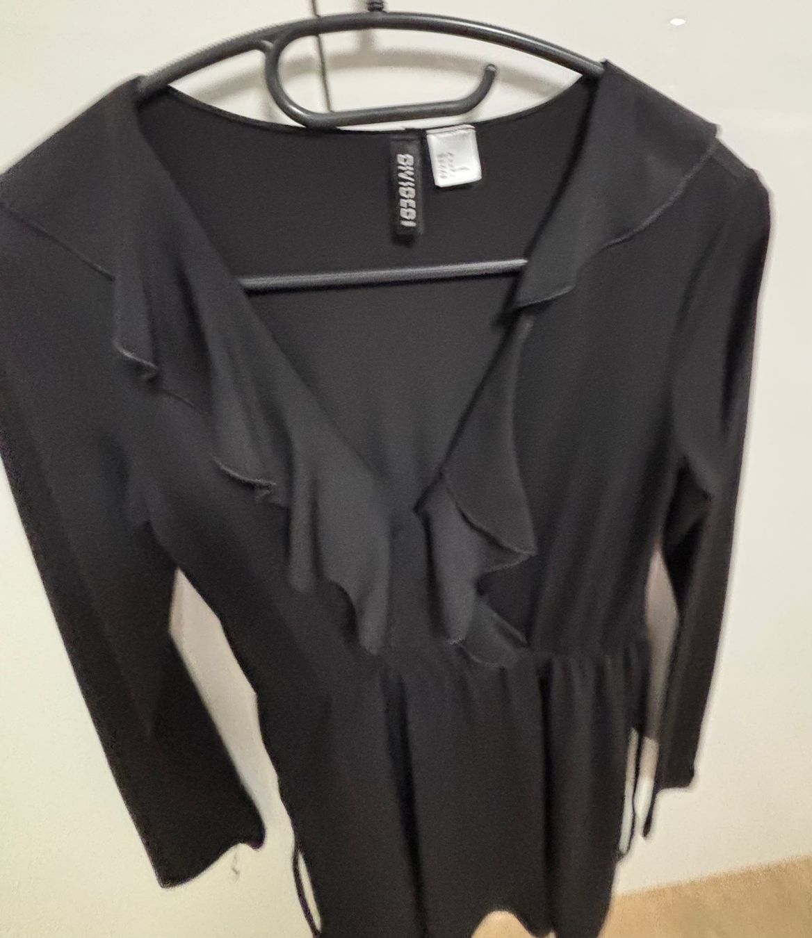 Kleider: H&M Kleid mit Rüschen, Gr. 36 – Gebraucht aus Zollikerberg von Jvac2 3