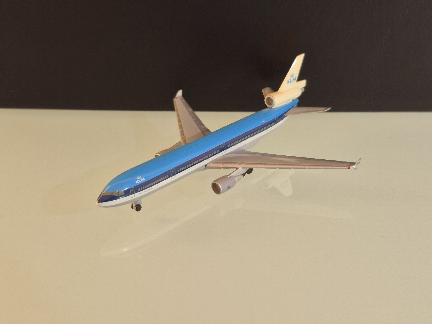 Kit di modellismo & Modellini statici: KLM Royal Dutch Airlines 1:500 – Usato da Uetendorf venduto da myhome12