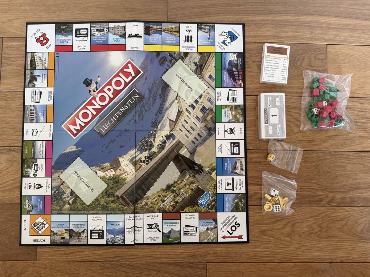 Hasbro Spiele: Monopoly Liechtenstein Brettspiel Neu – Neu und originalverpackt aus Basel von mary267 1
