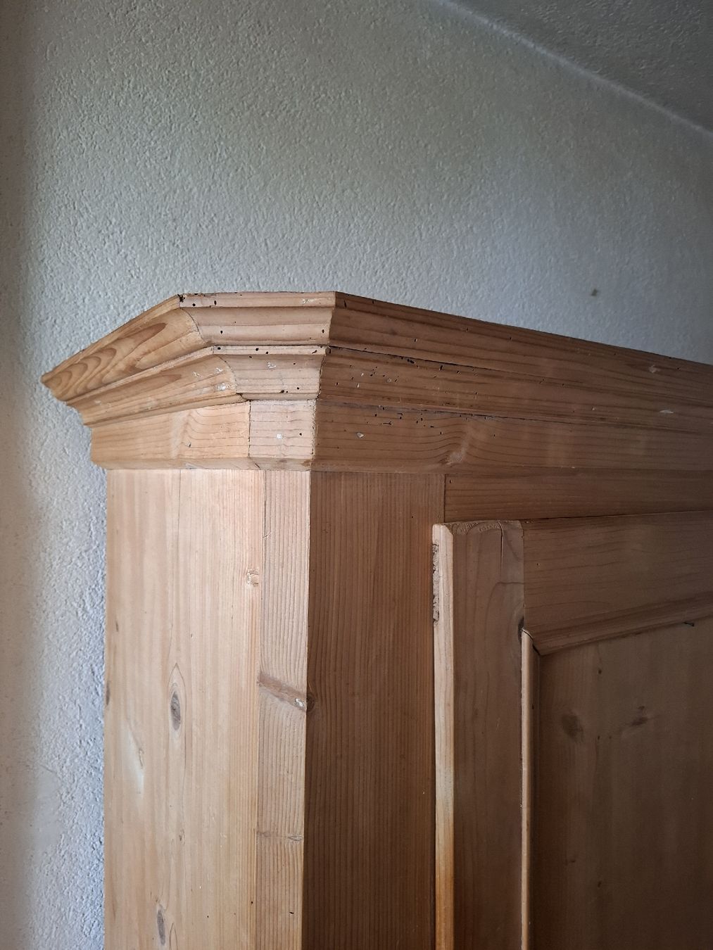 Armadi: Antiker Schrank Kiefer  – Usato da Wil SG venduto da die-wohnung 2