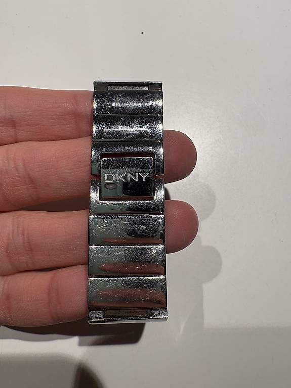 DKNY Orologi: Armbanduhr DKNY – Usato da Zürich venduto da steph07 2