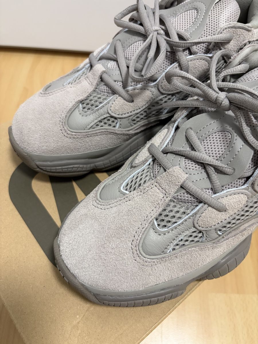 Adidas Scarpe da uomo: Yeezy 500 Ash Grey, NEW, Size 44 – Nuovo (secondo la descrizione) da Weinfelden venduto da DTotheZ 3