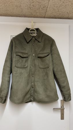 Kunstwildlederjacke oliv mit Teddyfutter