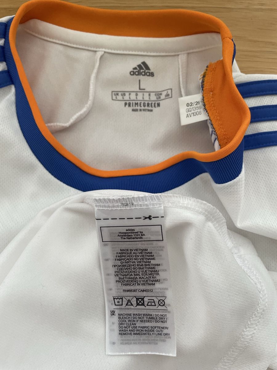 Adidas Canottiere & Pantaloni: Original Real Madrid 2021/2022 Benzema – Usato da Windisch venduto da RealJerseys 3