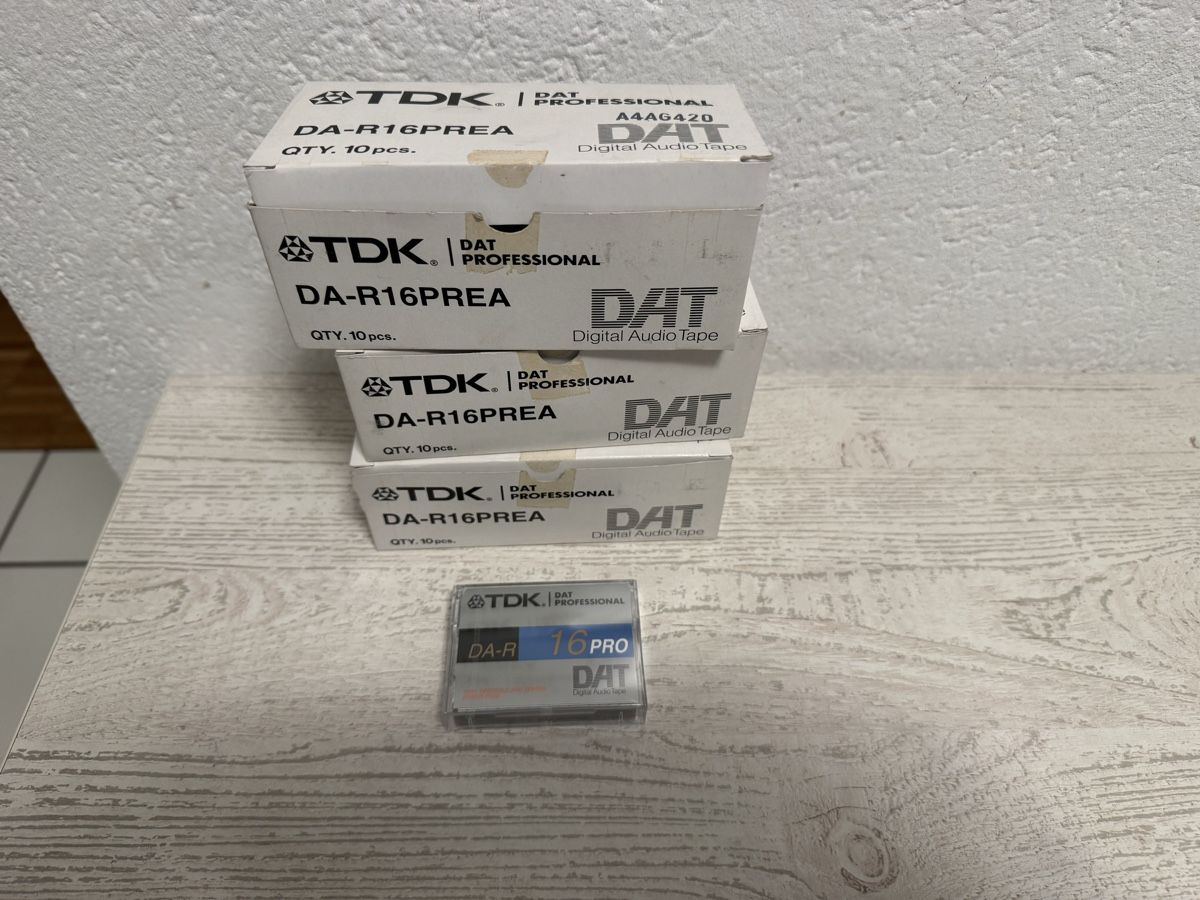 Musicassette: Tdk 16pro dat kassetten 30 stk. – Nuovo e nell'imballaggio originale da Zunzgen venduto da milesdavis76
