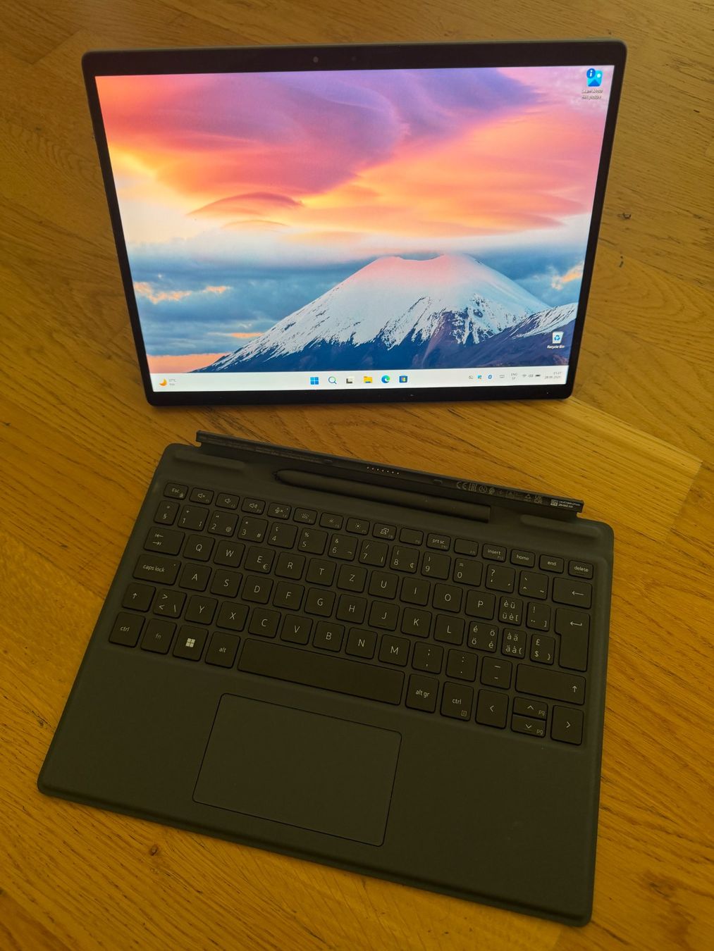 Dell Tablet PC: Tablette Dell Latitude 7320 13" 2-en-1 avec clavier – Usato da Founex venduto da HoppSuisse59 4