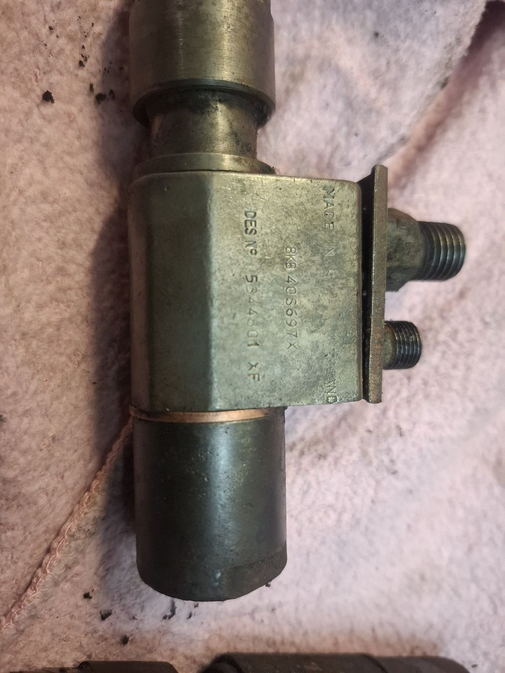 Altro per industria metallurgica: Satz Einspritzdüsen Leyland Bührer OS13 – Usato da Aeschau venduto da Elu2000 1