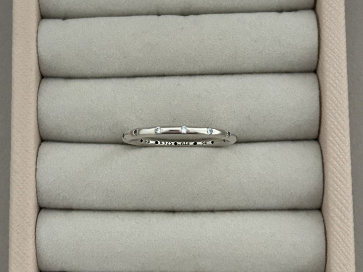 Pandora Anelli: Original Pandora Einfacher Funkelnder Band-Ring – Nuovo (secondo la descrizione) da Rheinfelden venduto da Boutique_Luxe