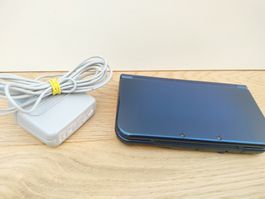 New Nintendo 3DS XL metallic blue mit Stift und Kabel