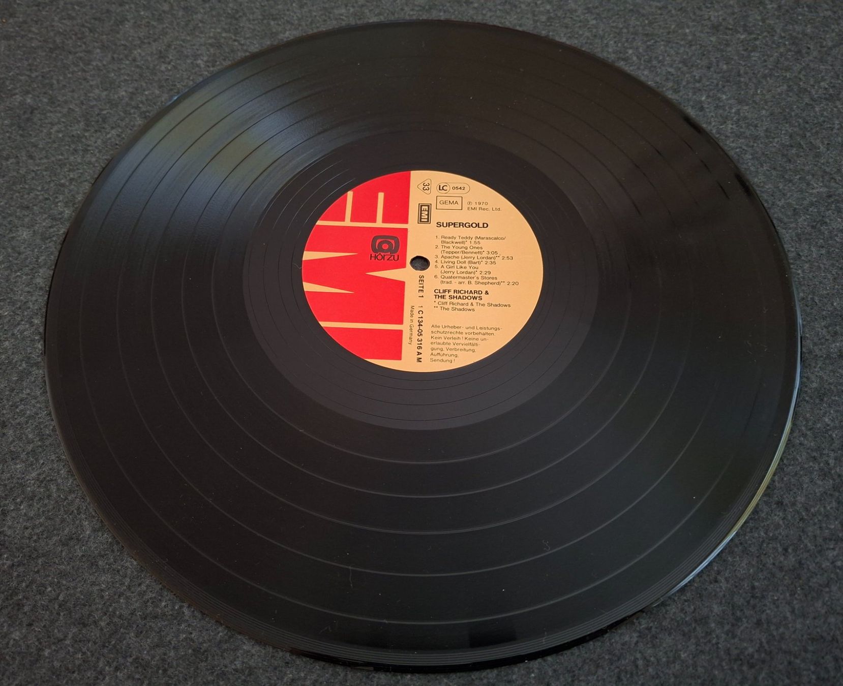 Dischi in vinile: Cliff Richard & the Shadows, Supergold, Doppel-LP – Usato da Merenschwand venduto da lea61 2