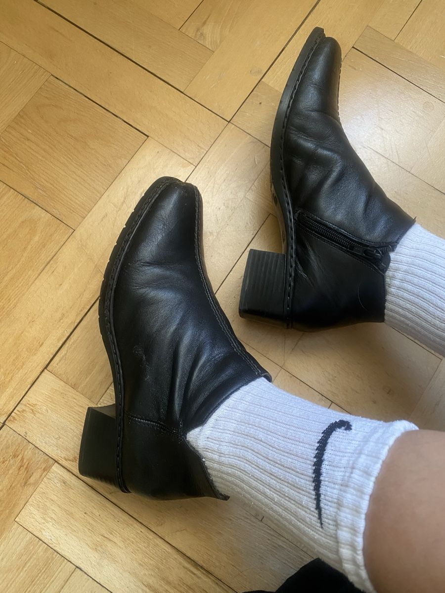 Rieker Scarpe da donna: Rieker Black Leather Ankle Boots – Nuovo (secondo la descrizione) da Bern venduto da alexjop 2