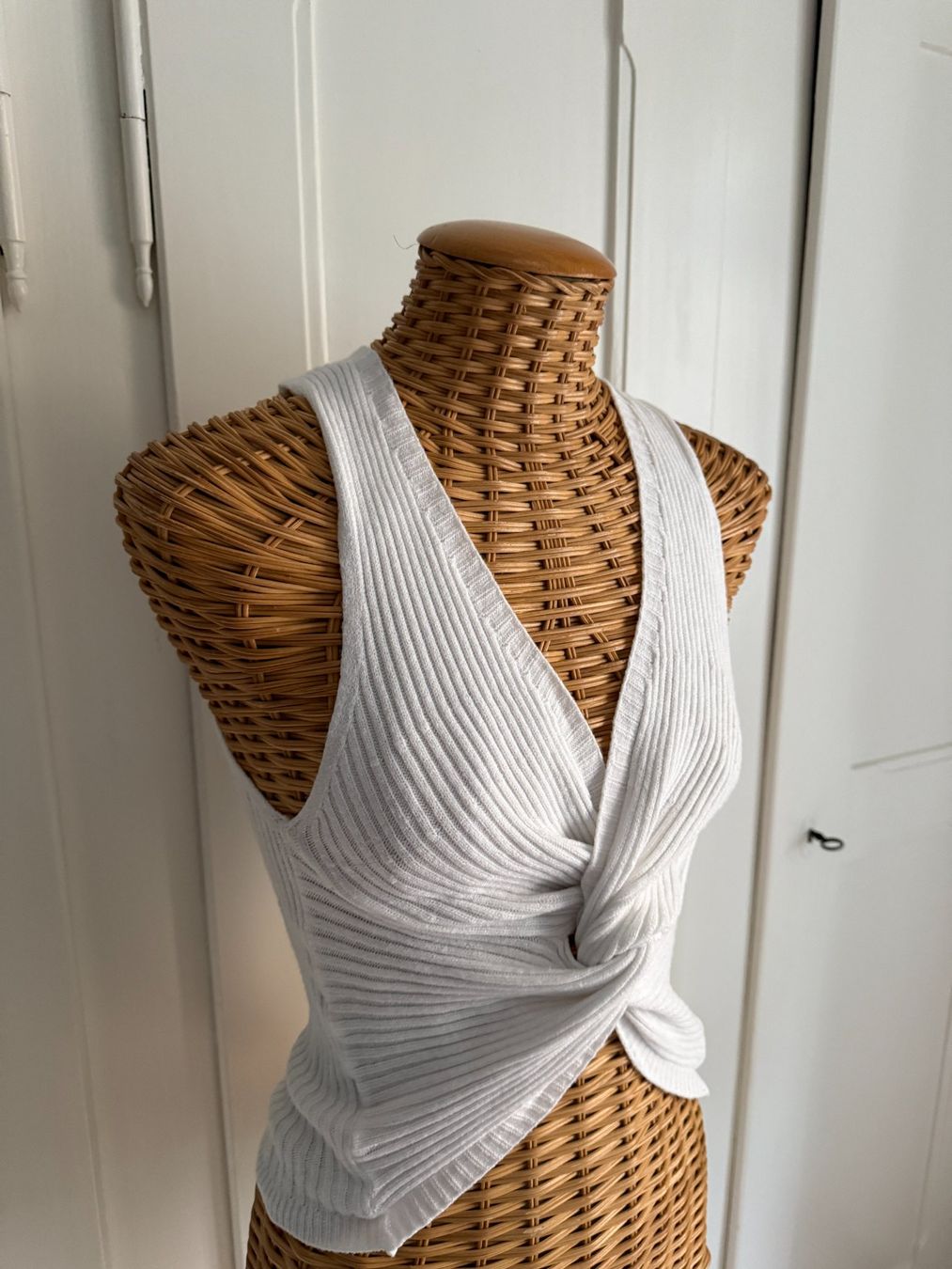 Tops: Rippen Top weiss XS – Gebraucht aus Zürich von Diazaio 1