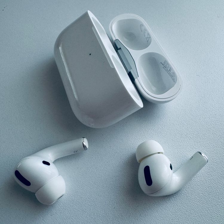 Apple Kopfhörer: Original Apple AirPods Pro 1 Gen. MagSafe Lightning C Kabel – Gebraucht aus Basel von MY.AIRPODS.SHOP 2