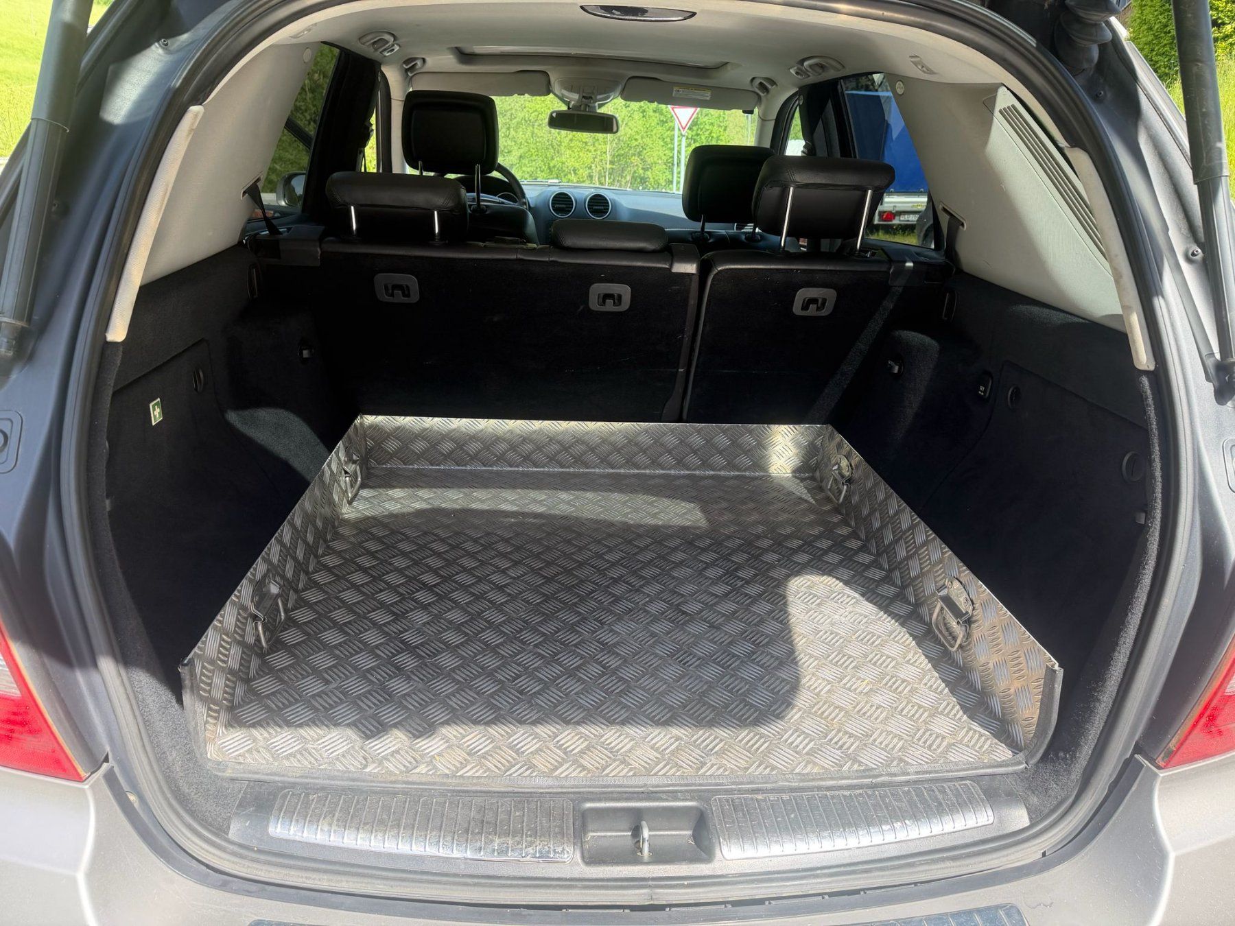 Mercedes-Benz Automobili: Mercedes Benz ML 320 CDi – Usato da Flühli LU venduto da Overland_Motors 7