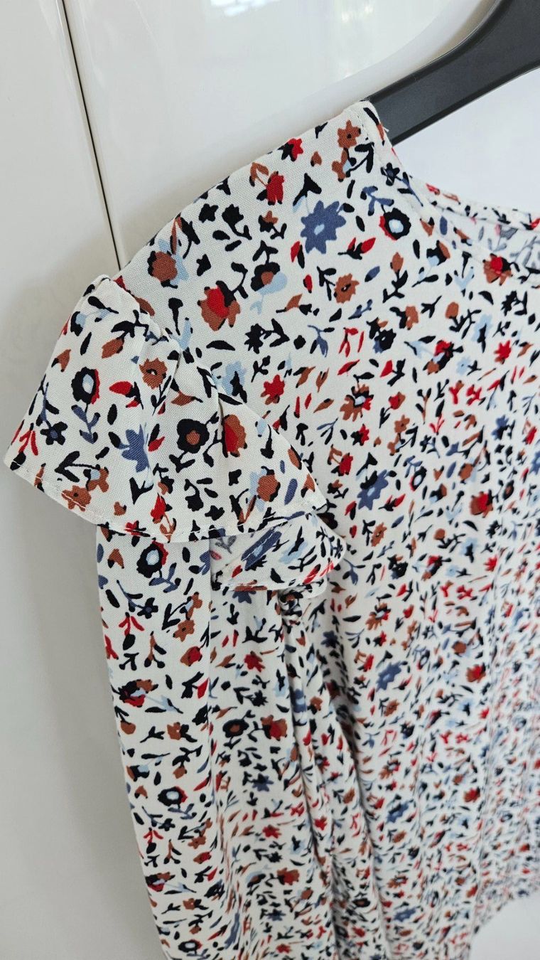C&A Camicette: Hübsche Bluse mit Blumenmuster, Gr. 36, Top Zustand! – Usato da Gossau ZH venduto da fashiontwo 2