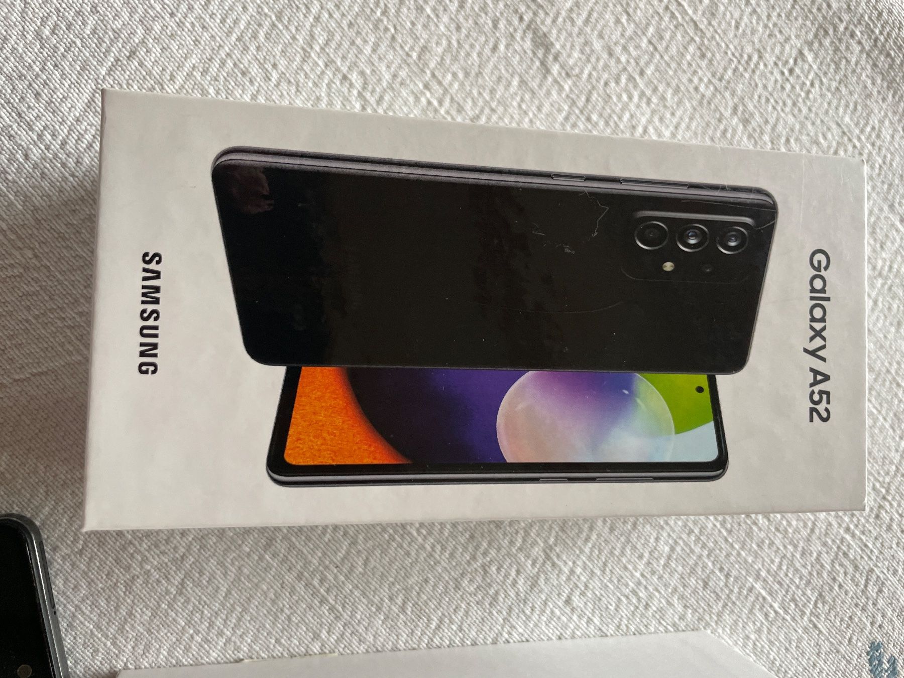 Samsung Telefoni cellulari / Smartphones: Smartphone Samsung Galaxy A52 gebraucht mit Eiger Hülle – Usato da Neuenegg venduto da Stifu 1